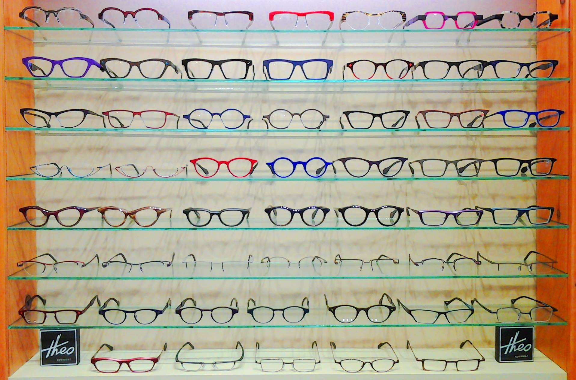 distinctive quality eyewear